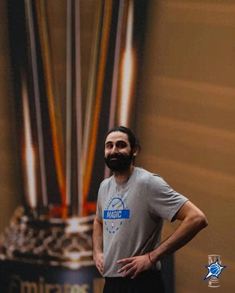 九游app-冲刺阶段NBA总决赛焦点战，奥兰多魔术官宣签约，质疑声仍在，资深球员宣示担当的简单介绍